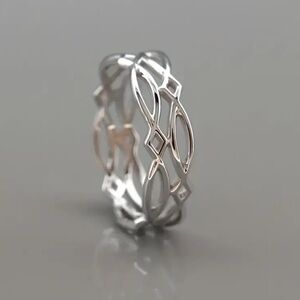 Elegant Silver Women's Ring